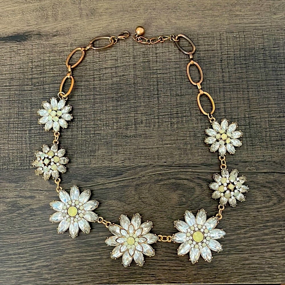 Flower necklace